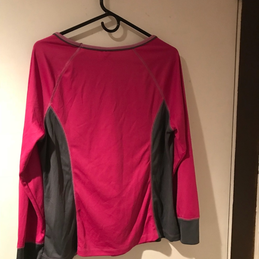 Curves workout tee